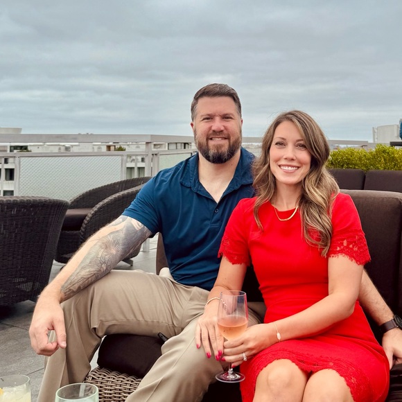 Meet your Posher - Picture 2 of 16